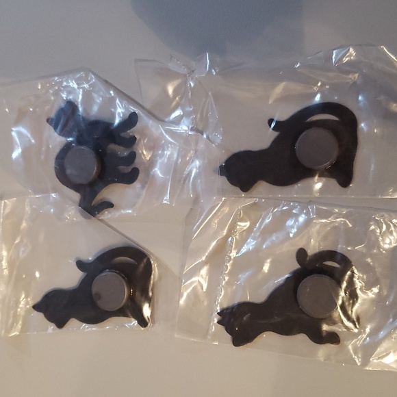 Metal cat silhouette magnets 4 pk NWT - Picture 2 of 2